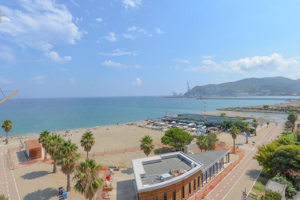 Brezza Marina Vadoalmare Immobiliare Vado Ligure Ruang foto